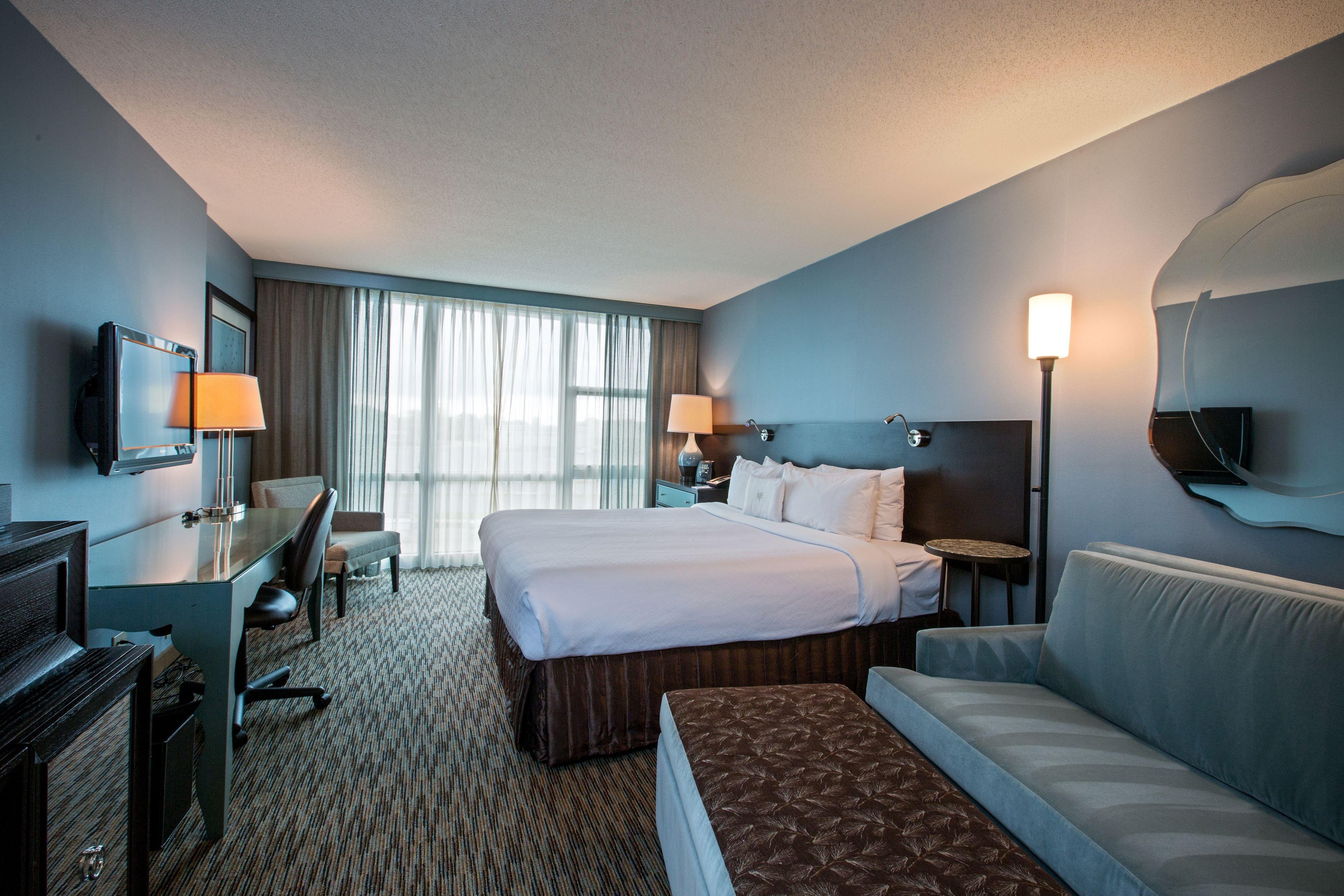 Crowne Plaza Hotel Glen Ellyn/Lombard By Ihg Exterior photo