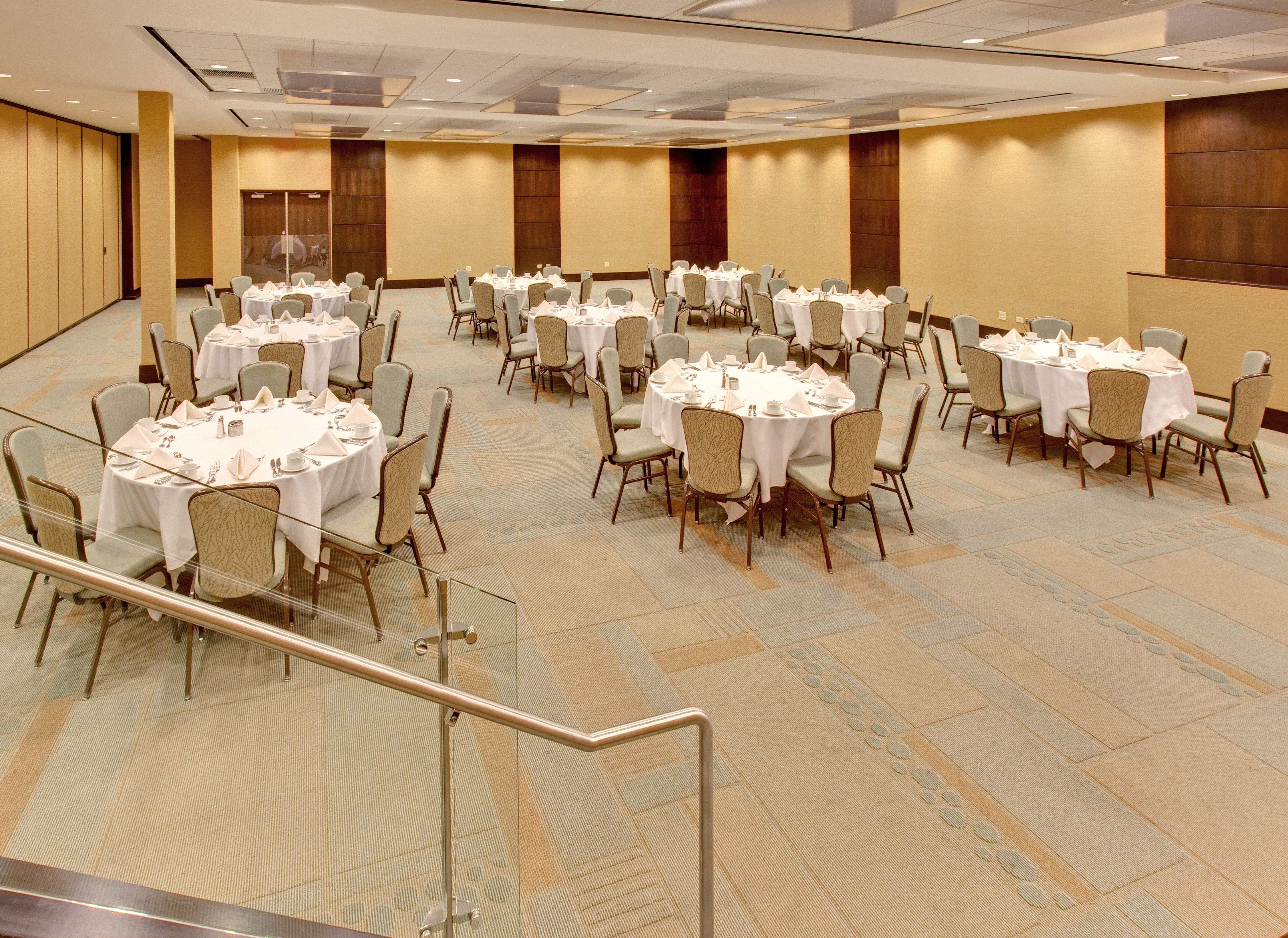 Crowne Plaza Hotel Glen Ellyn/Lombard By Ihg Exterior photo