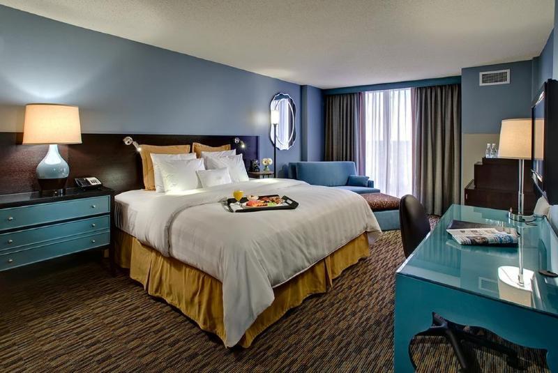 Crowne Plaza Hotel Glen Ellyn/Lombard By Ihg Exterior photo