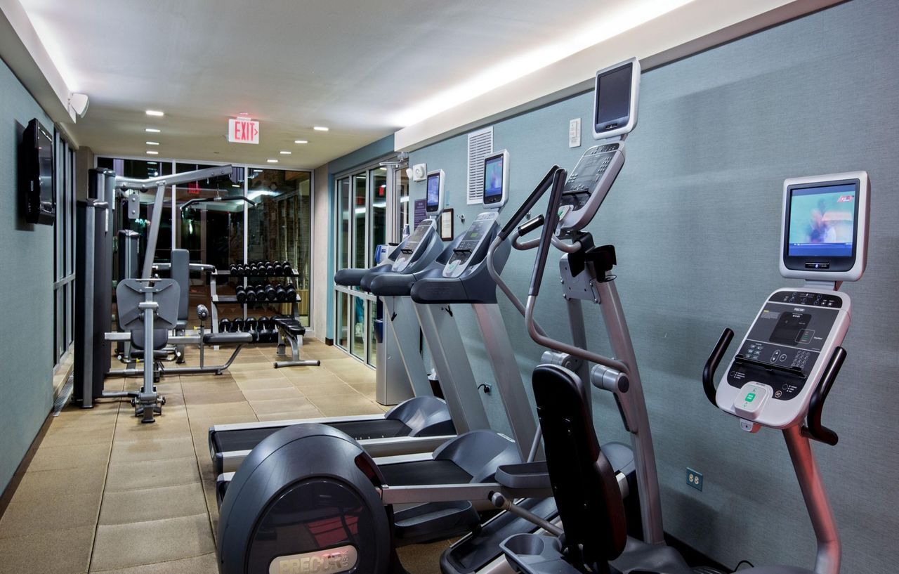 Crowne Plaza Hotel Glen Ellyn/Lombard By Ihg Exterior photo